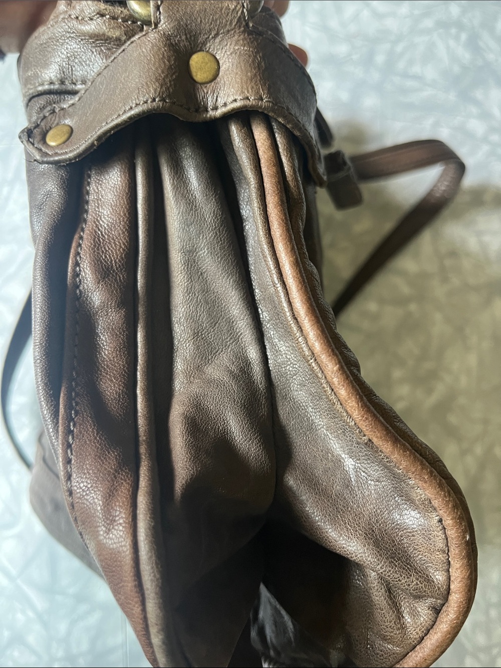 Danier Genuine Leather Crossbody Saddle Bag - Women - Picture 6 of 10